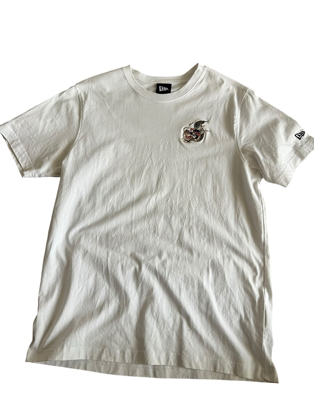 New Era Year of the Dragon Collection t-shirt M Size (5)